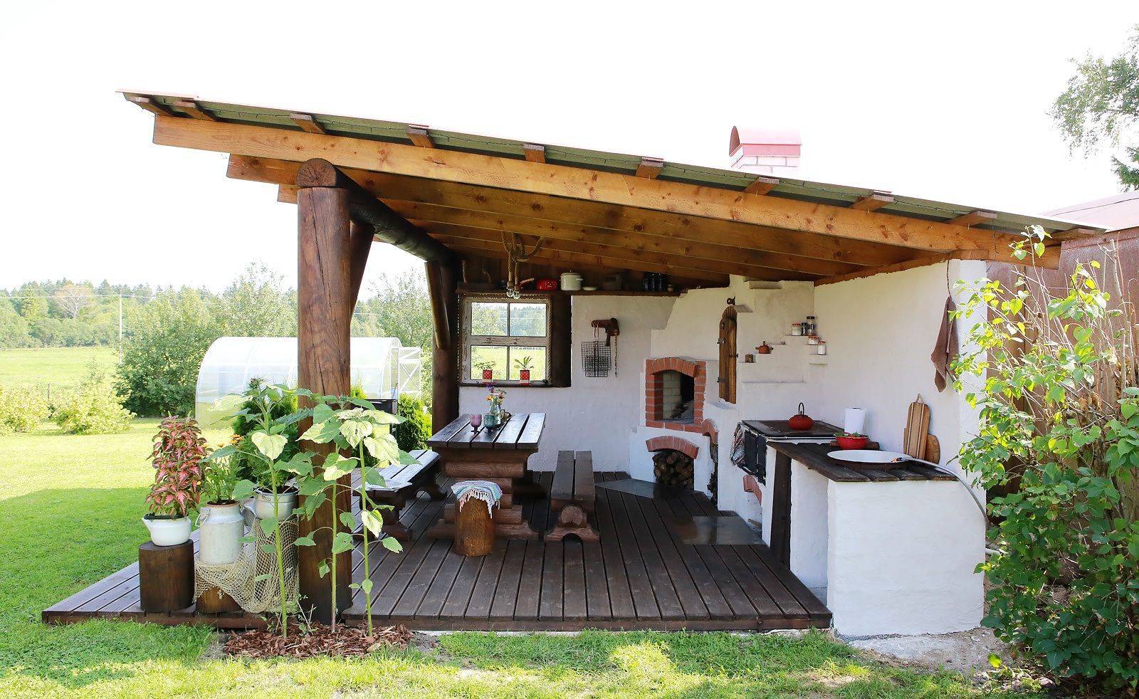 Закрытая летняя кухня на даче своими руками: фото, проекты