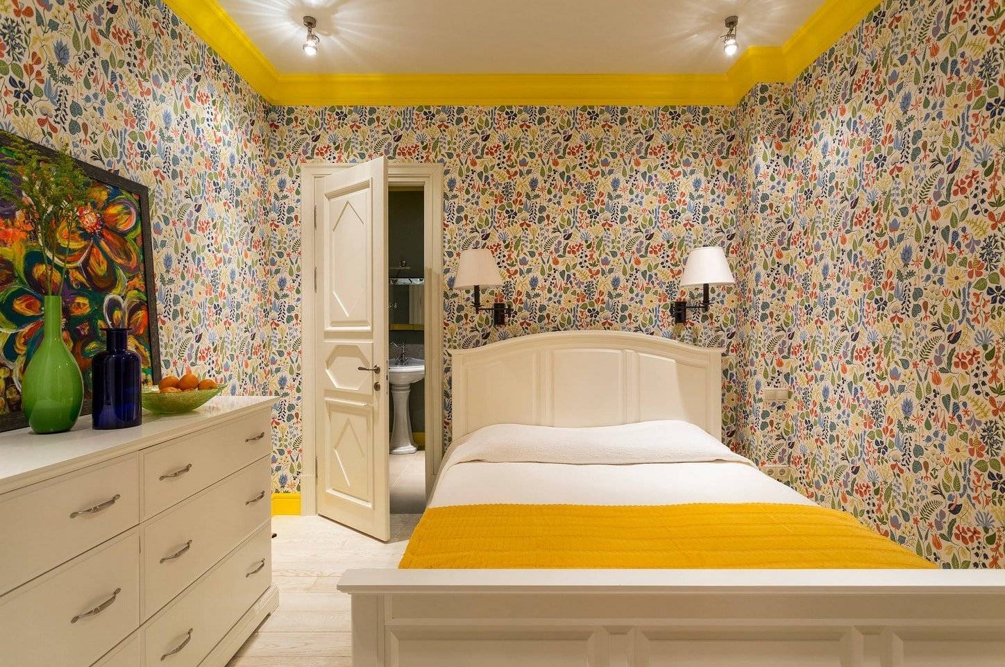 Обои для маленькой спальни: фото новинки, дизайн 2019 года