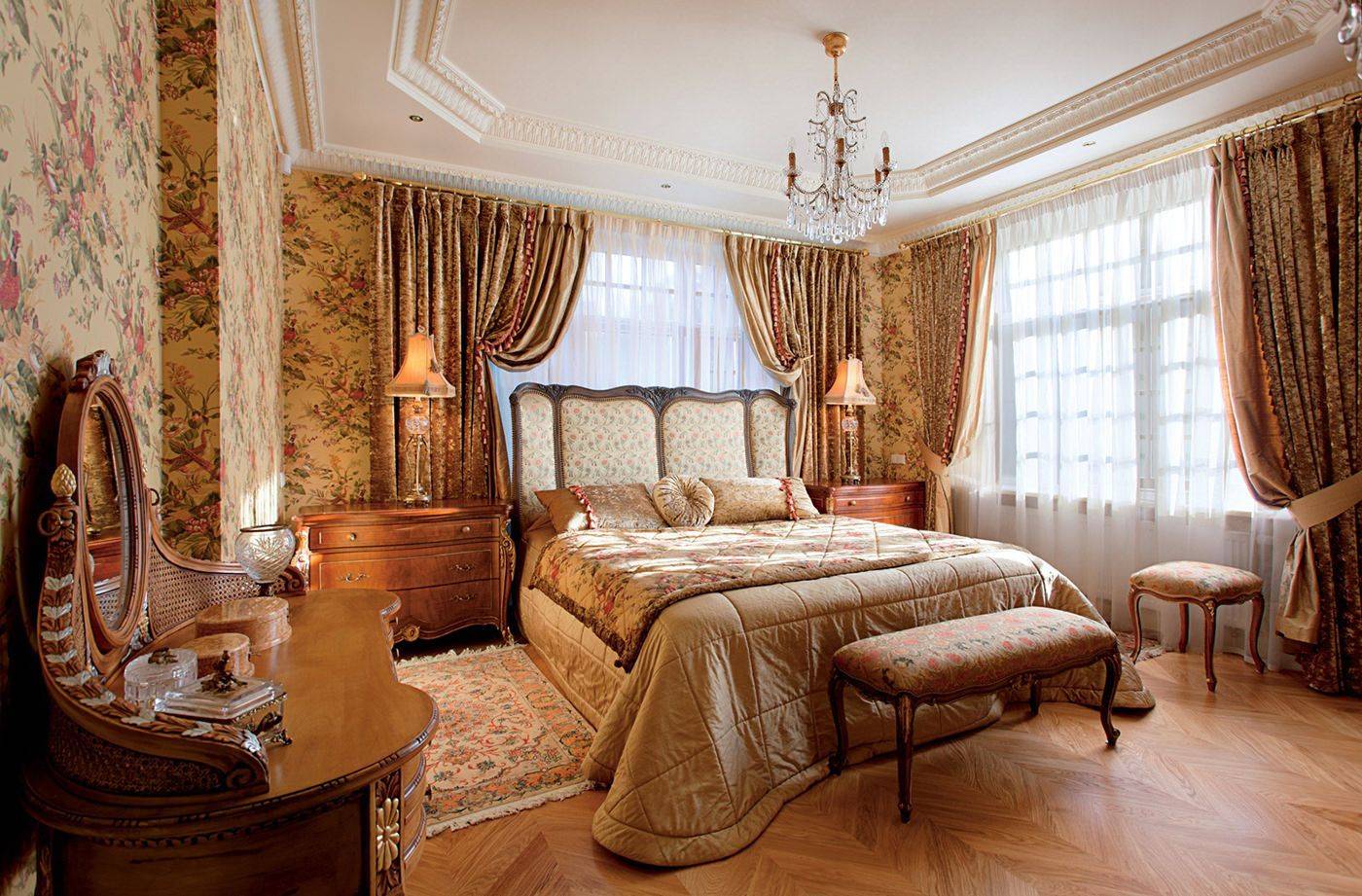 Спальня в английском стиле: узоры, мебель, отделка поверхностей, характерные аксессуары